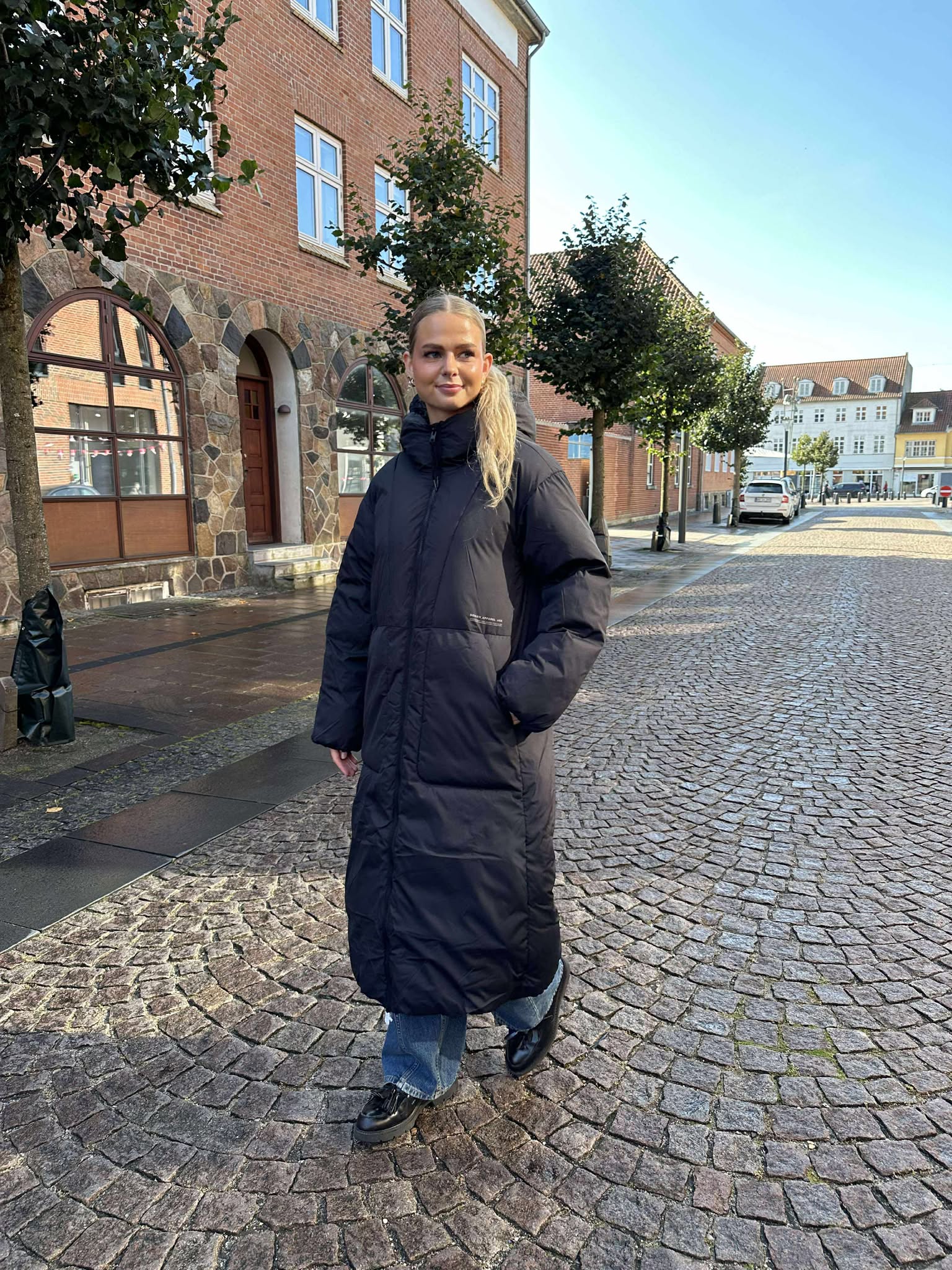 JXLOLLY Coat - Black